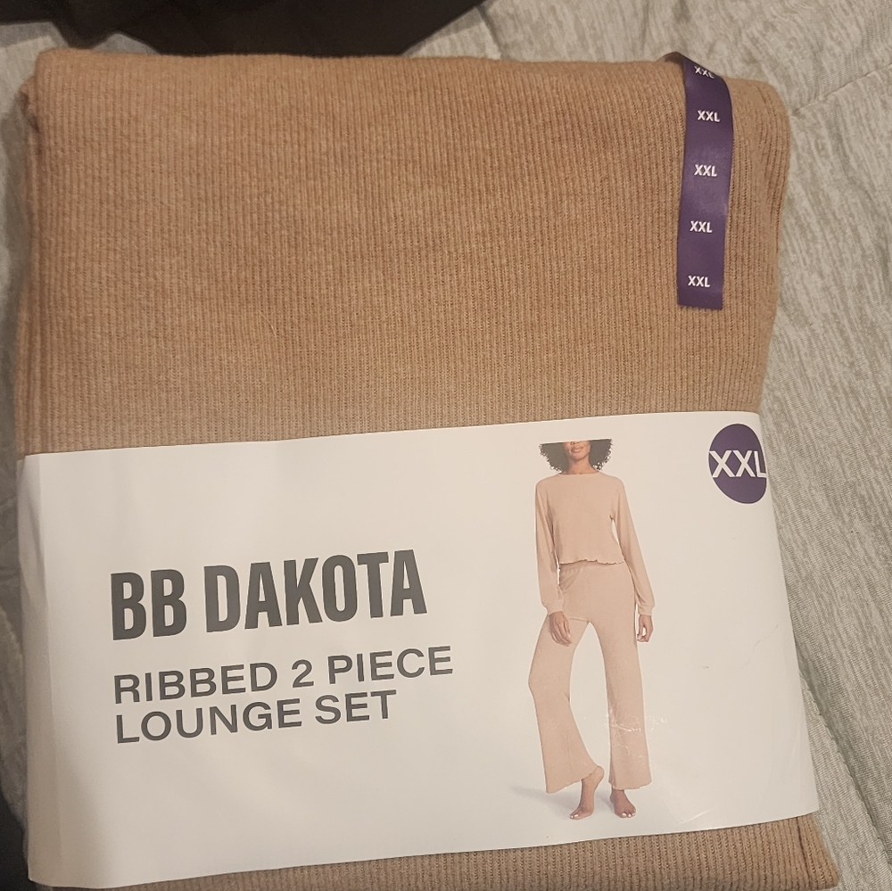BB Dakota Tan Ribbed Lounge Set XXL